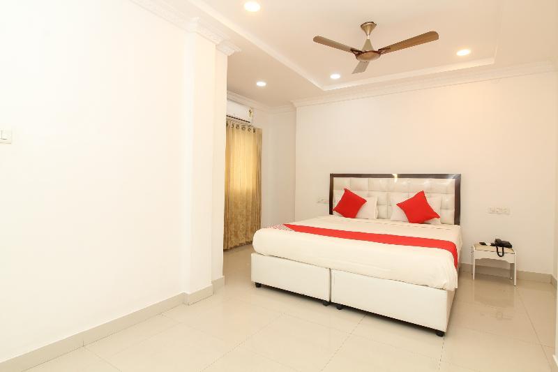 Oyo 37499 Saba Service Apartments Hyderabad Exterior foto